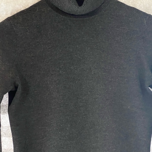 100% Ultra soft Merino wool turtleneck sweater - Picture 1 of 7
